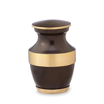 Adria Chestnut Memento